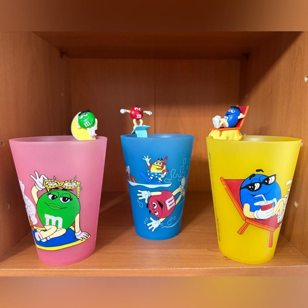 2004 Colorful M&M’s World Character Cups, Set of 3, Poolside Themed